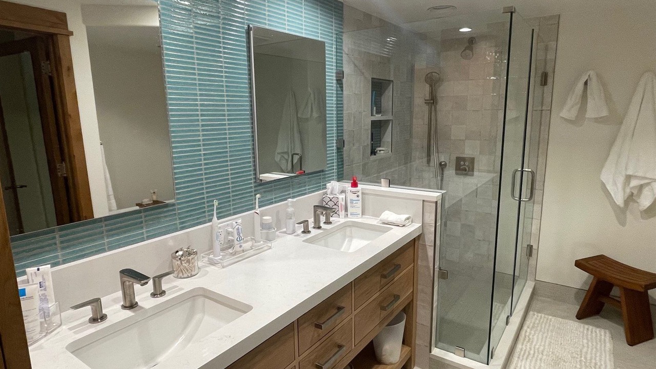 Photo of Bathroom in Edwards