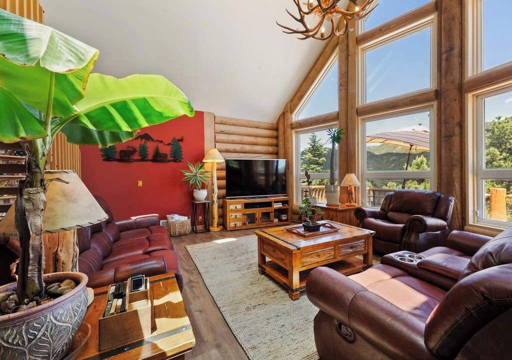 Photo of Livingroom in Cascade-Chipita Park