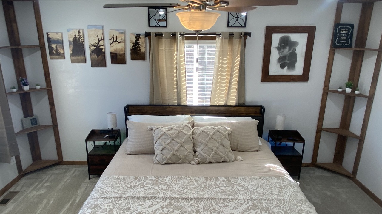 Photo of Bedroom in Mammoth Creek