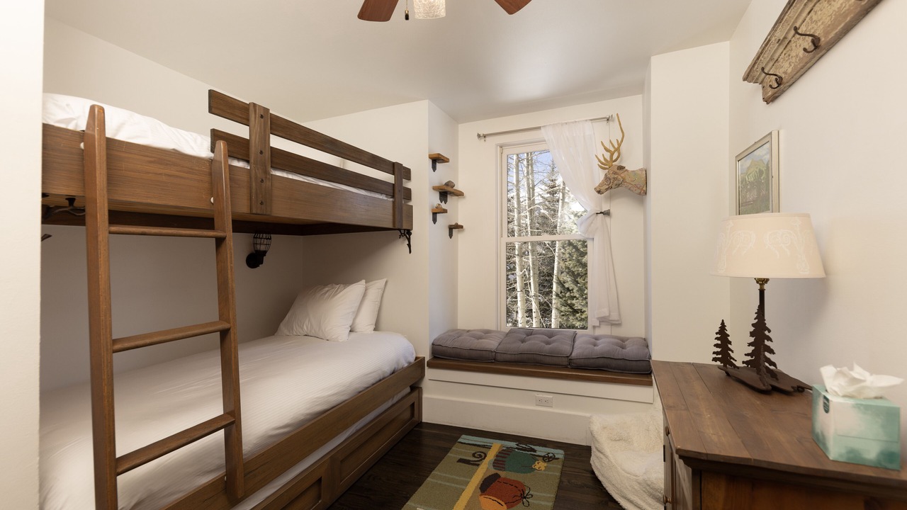Photo of Bedroom in Historic District