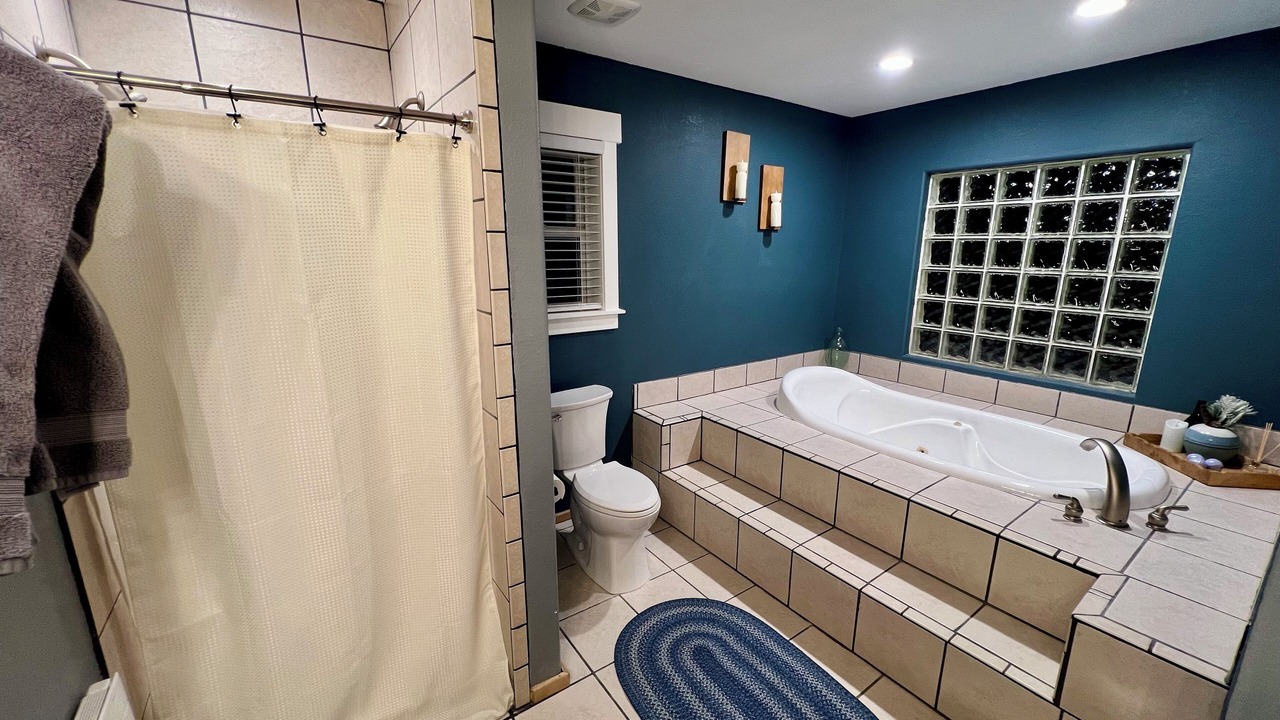 Photo of Bathroom in Arroyo Hondo