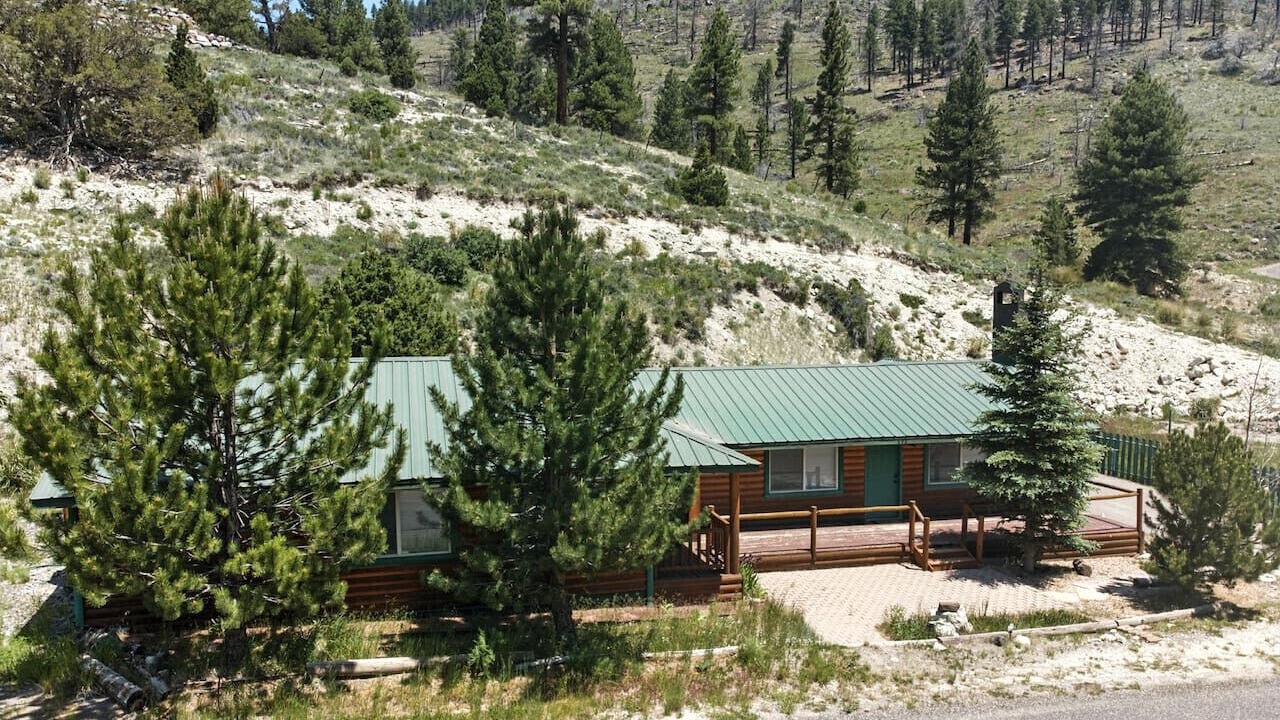 Photo of Outdoor in Mammoth Creek