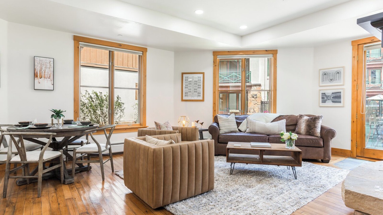 Photo of Livingroom in Beaver Creek