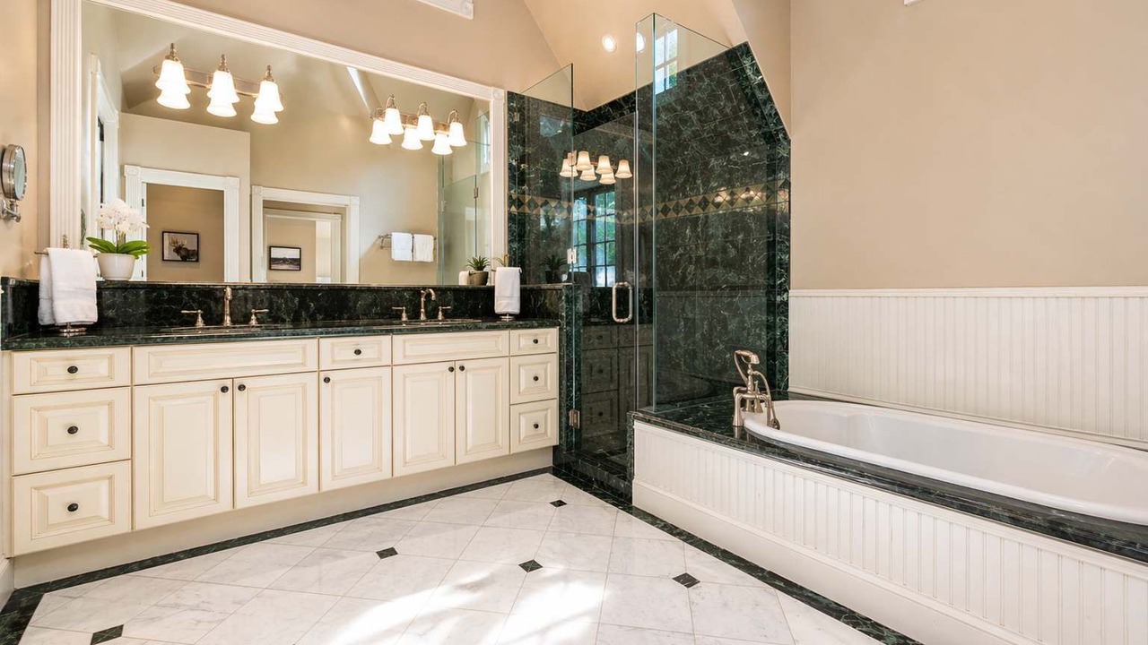 Photo of Bathroom in Aspen