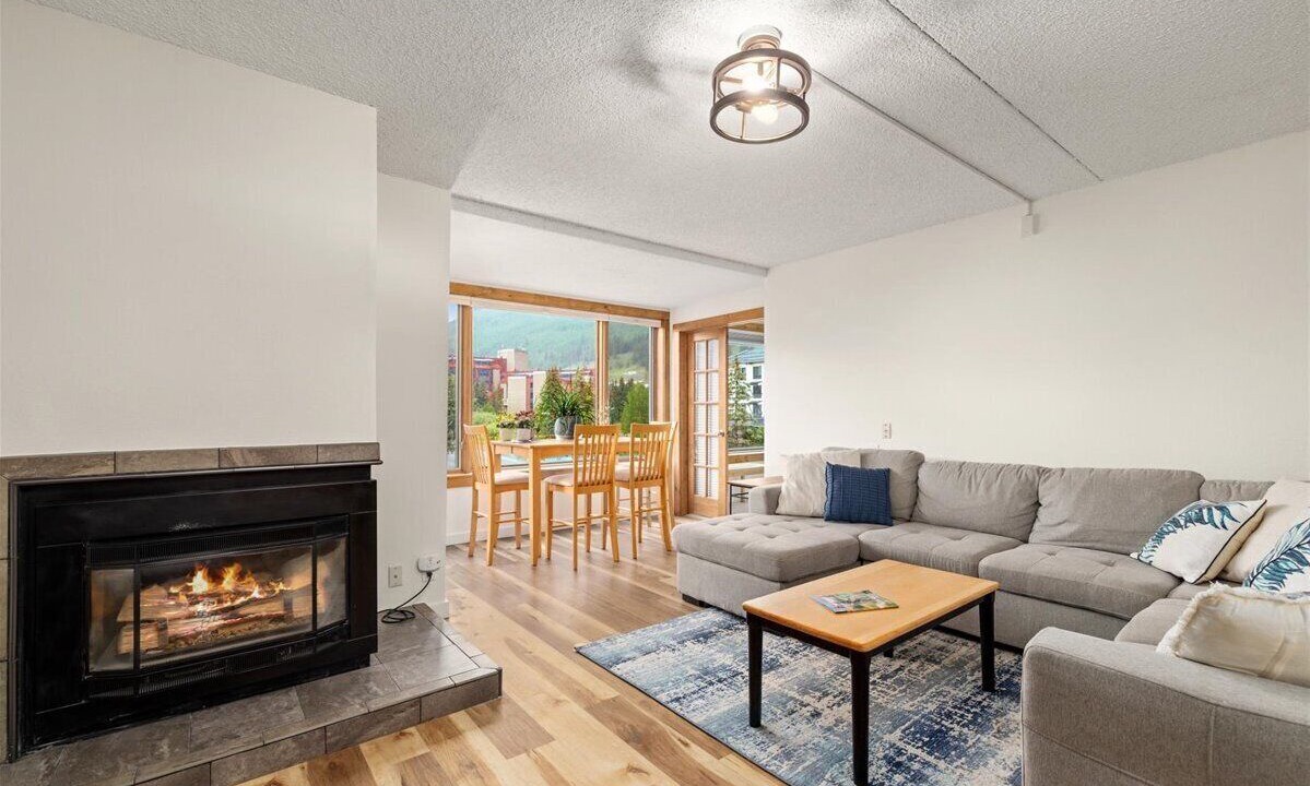 Photo of Livingroom in Copper Mountain Village