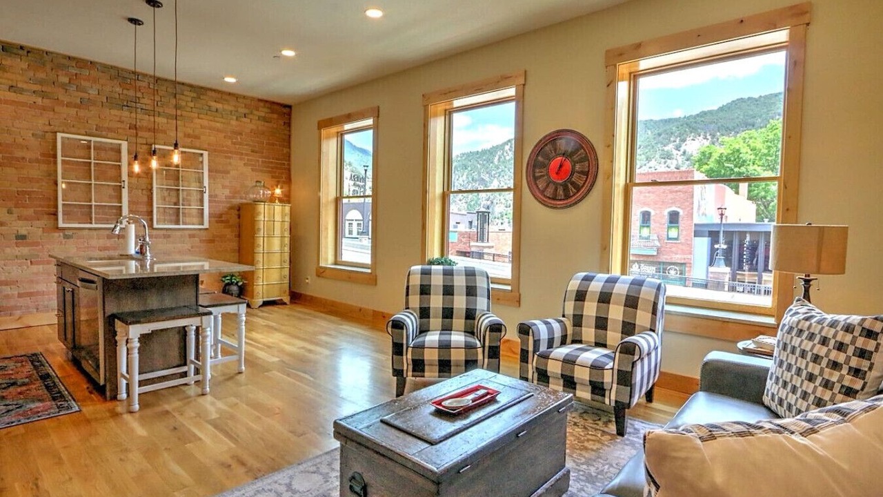 Photo of Livingroom in Glenwood Springs