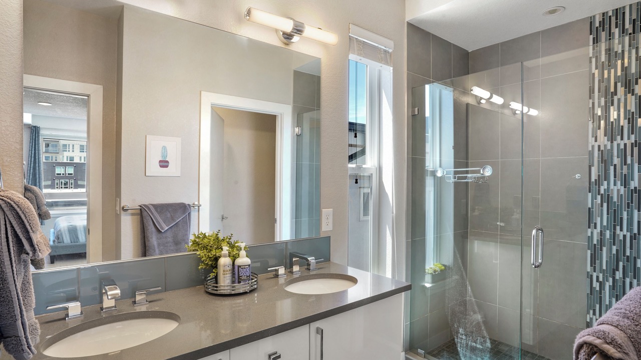 Photo of Bathroom in West Colfax
