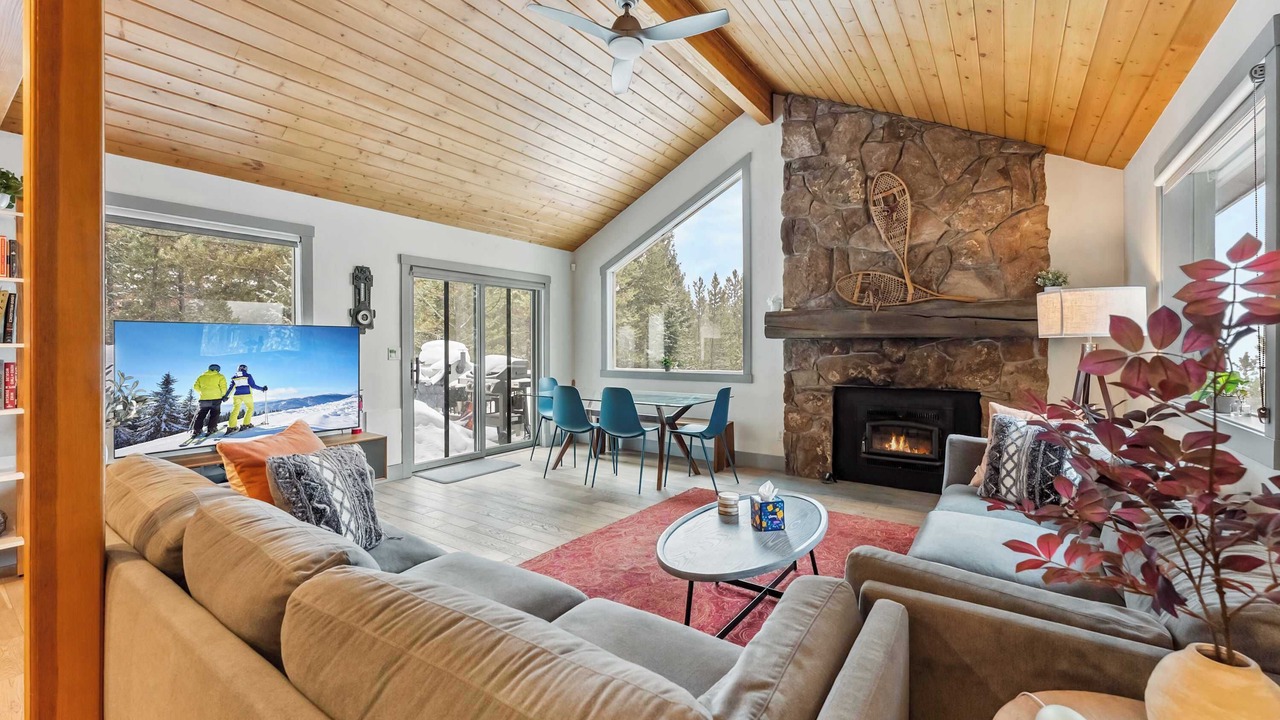 Photo of Livingroom in Breckenridge Heights