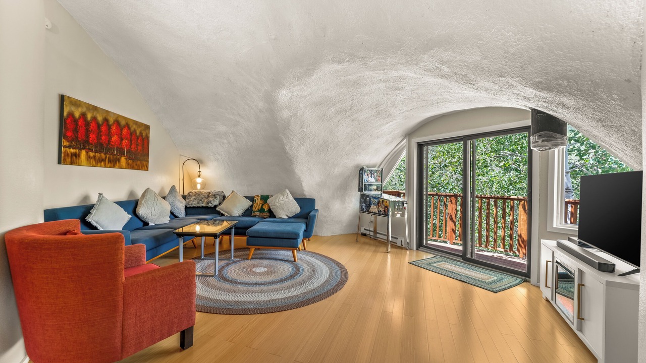 Photo of Livingroom in Intermountain