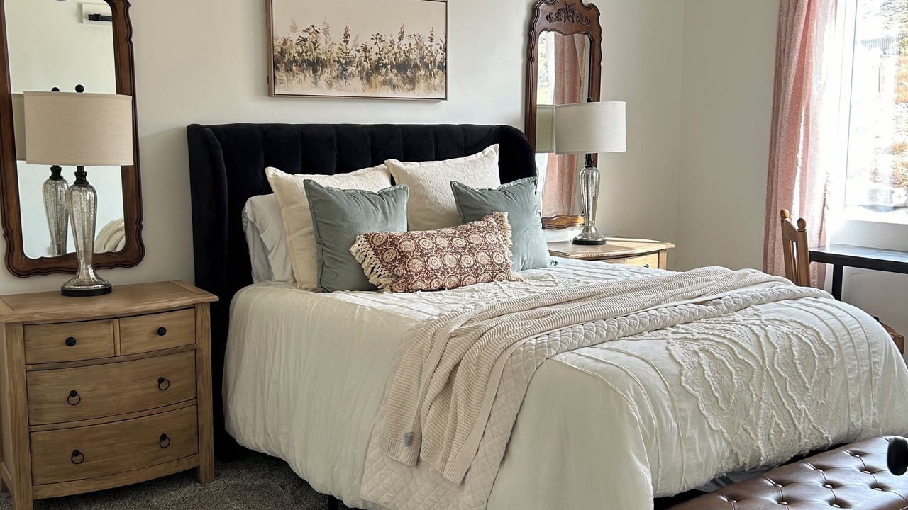 Photo of Bedroom in Lyman