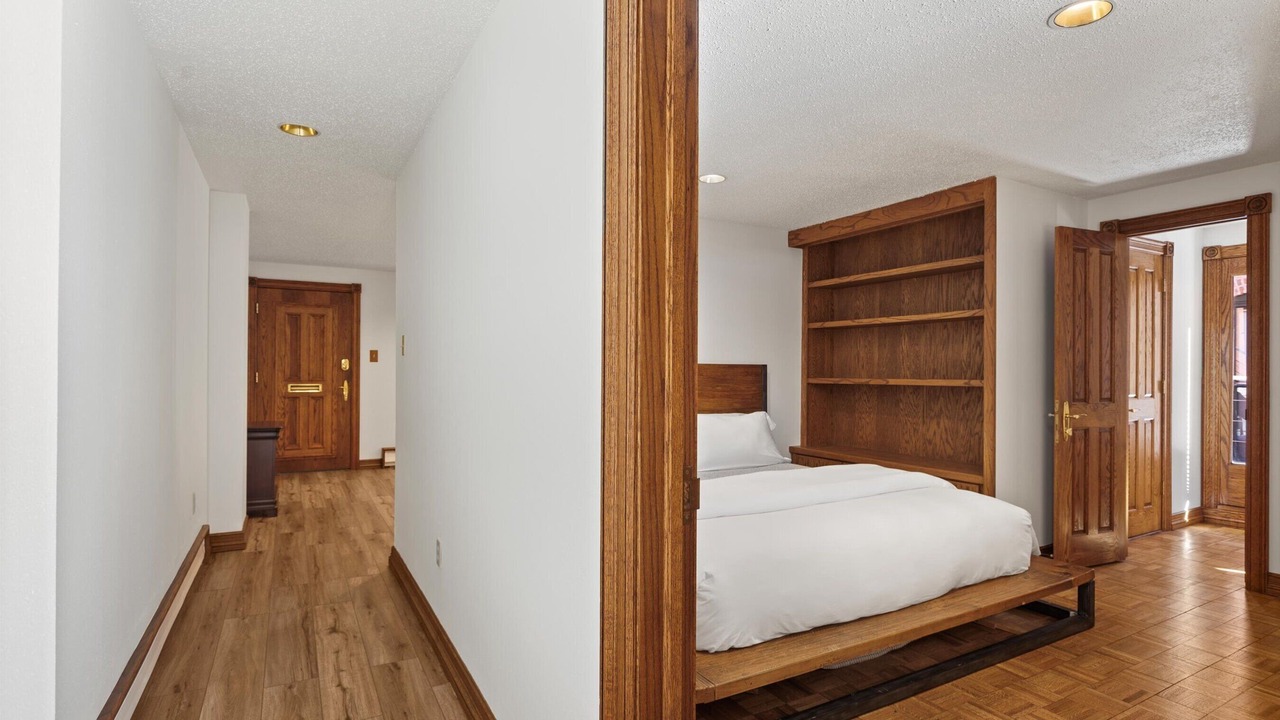 Photo of Bedroom in Downtown