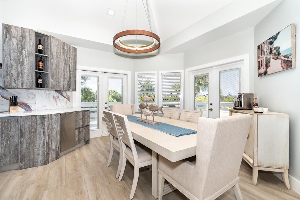 Photo of Others in Palm Island