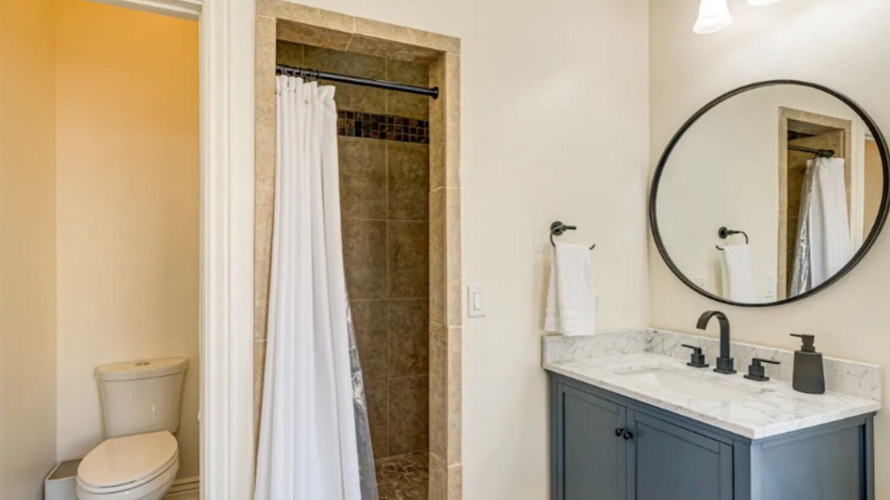 Photo of Bathroom in Lapoint