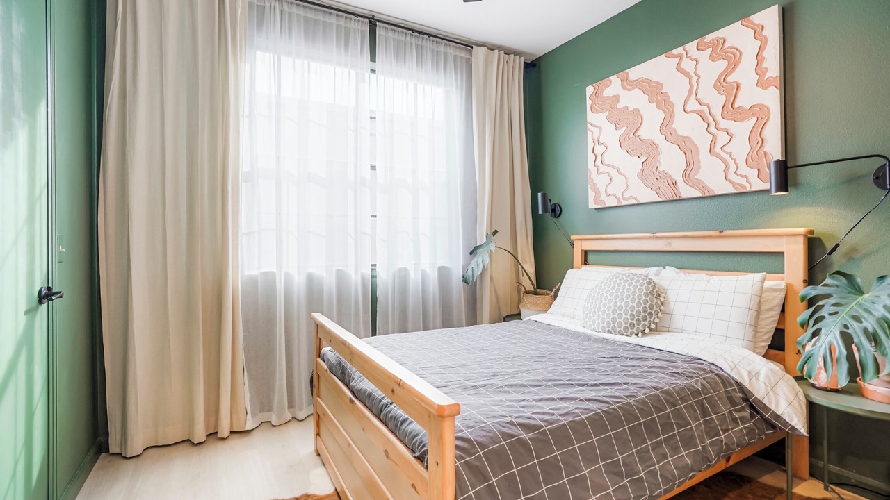 Photo of Bedroom in Five Points