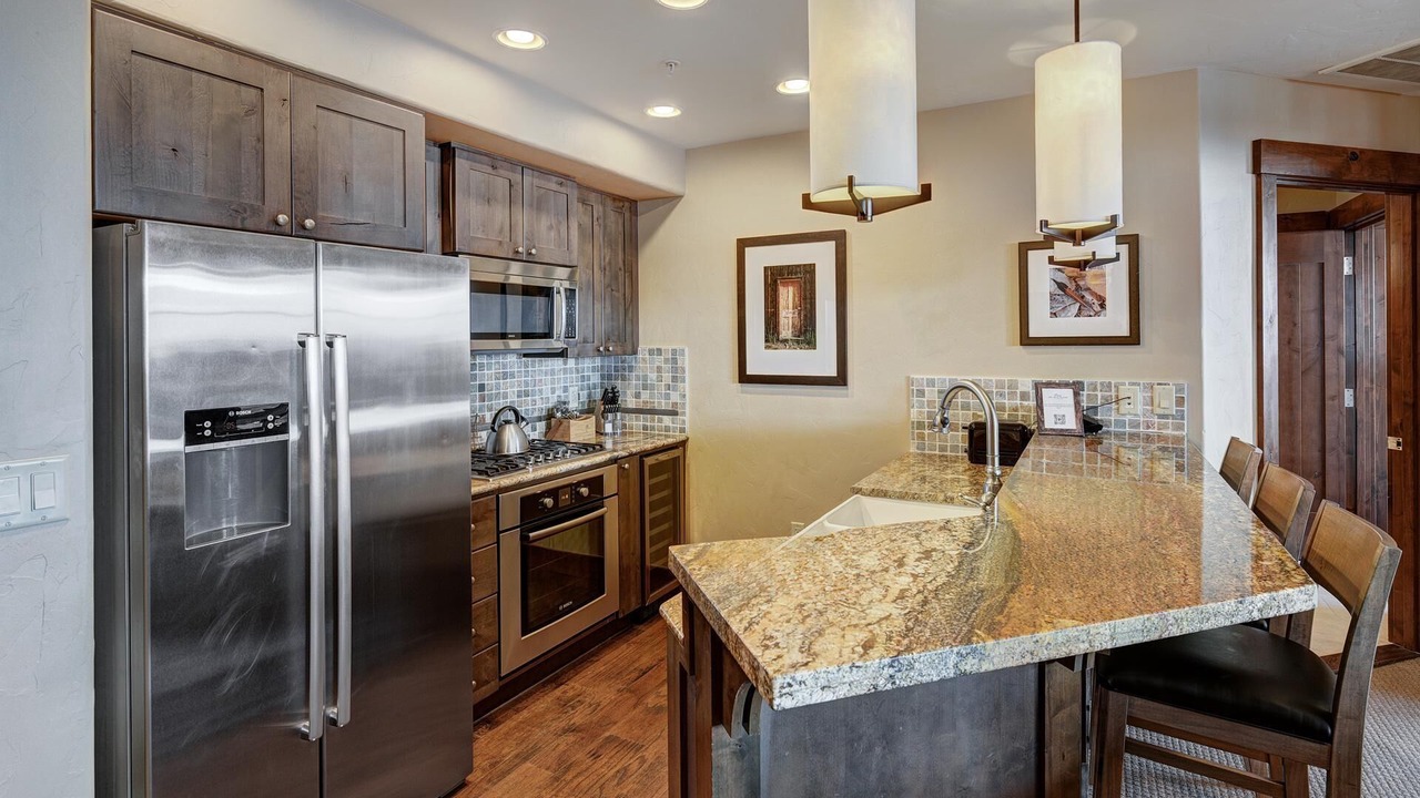 Photo of Kitchen in Peak 8