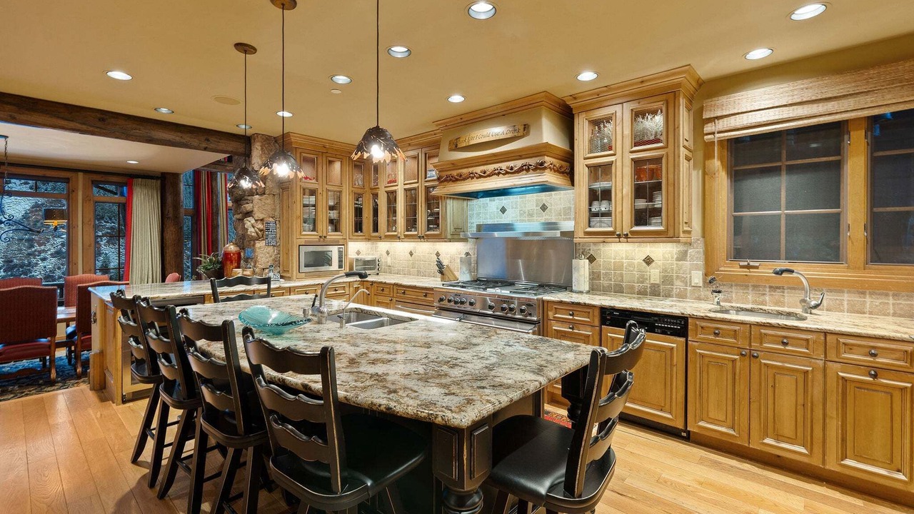 Photo of Kitchen in Edwards