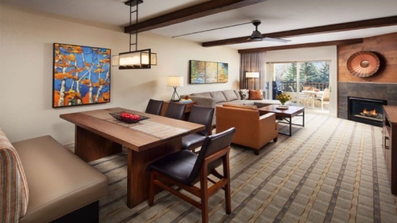 Photo of Livingroom in Avon