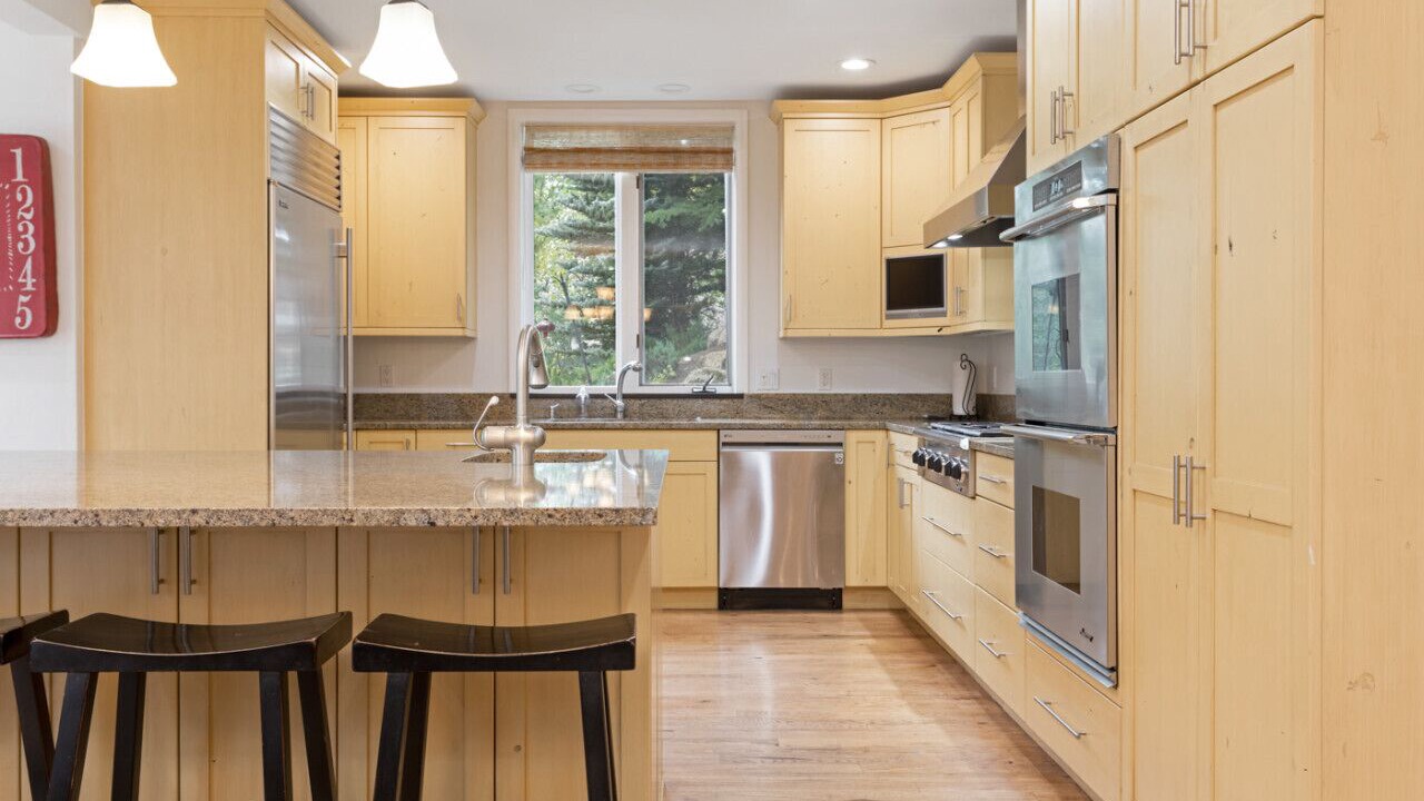 Photo of Kitchen in Highland Meadows