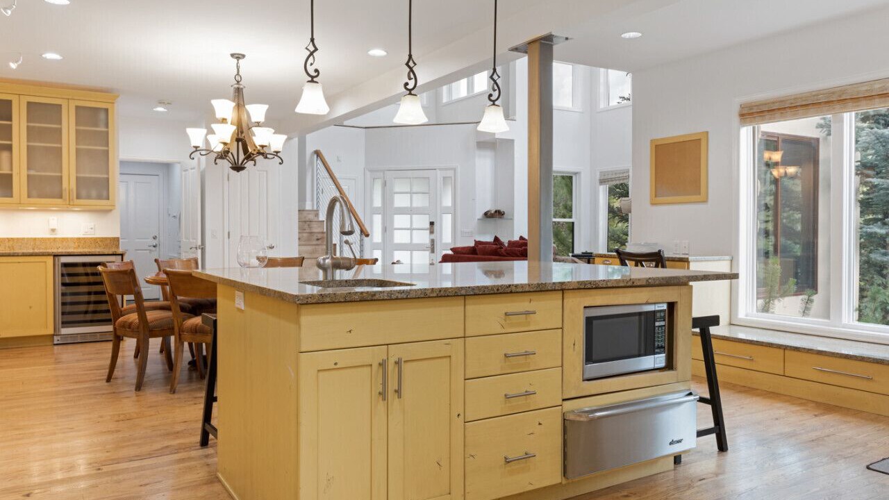 Photo of Kitchen in Highland Meadows