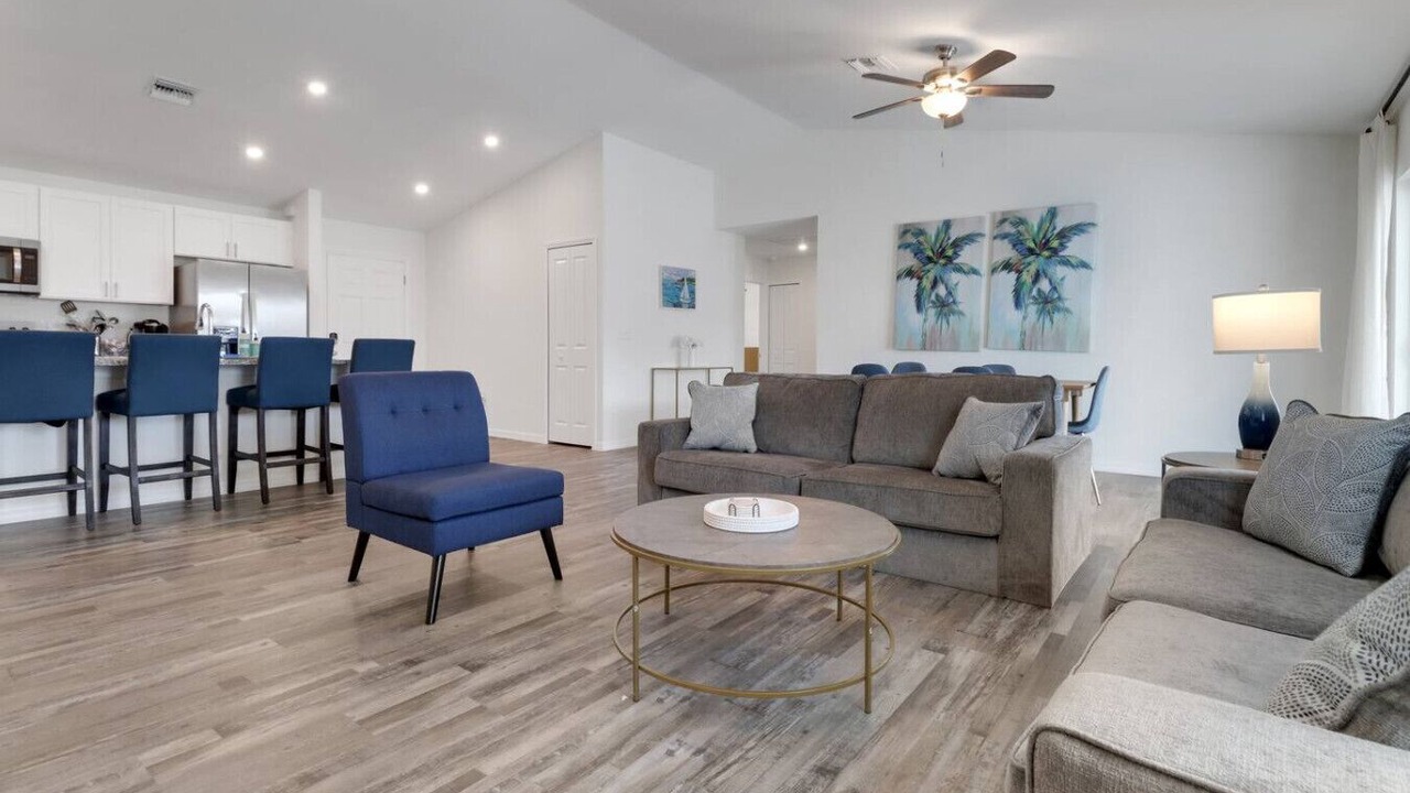 Photo of Livingroom in Mariner