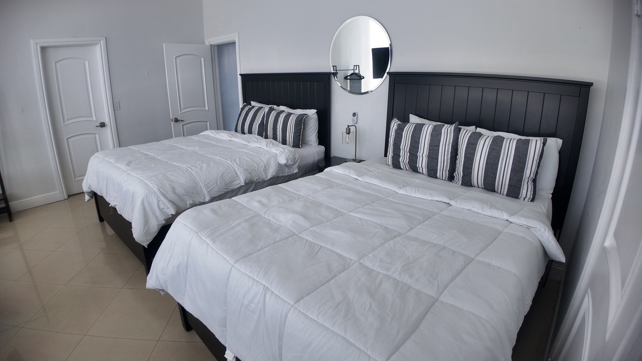 Photo of Bedroom in Galt Mile