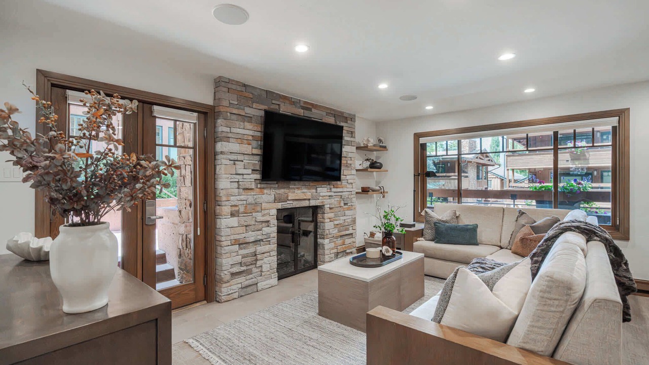 Photo of Livingroom in Aspen