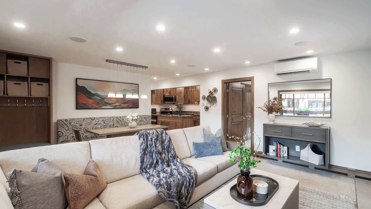 Photo of Livingroom in Aspen