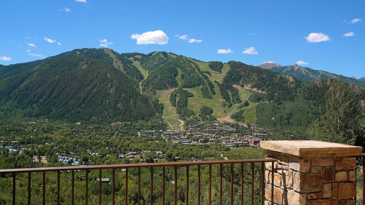 Photo of Outdoor in Red Mountain
