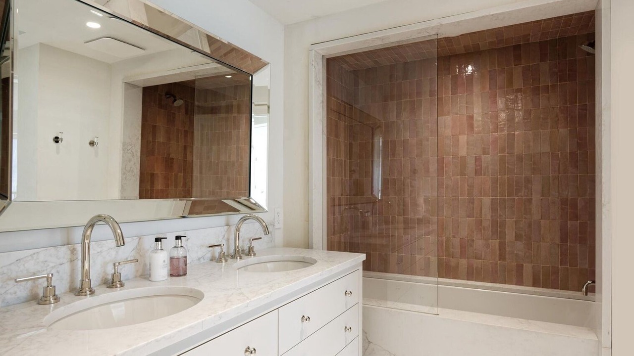 Photo of Bathroom in Mountain Valley
