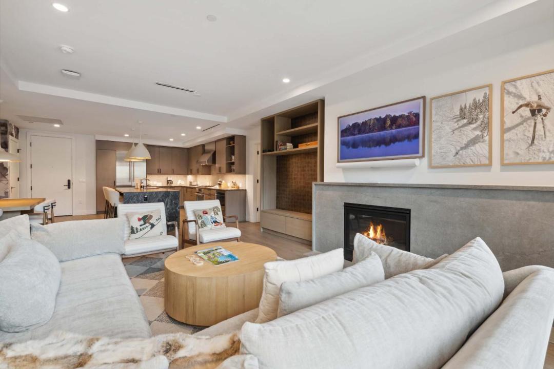 Photo of Livingroom in Avon
