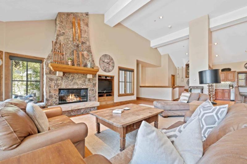 Photo of Livingroom in Beaver Creek