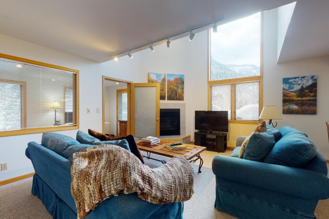 Photo of Livingroom in Vail