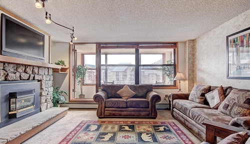 Condo, 2 Bedrooms