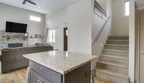 House (2 Bedrooms)