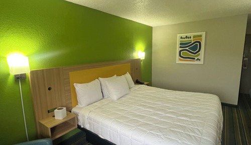 Standard Room, 1 Queen Bed, Non Smoking
