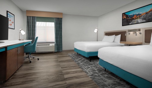 Room, 2 Queen Beds, Accessible (Mobility, Roll-In Shower)