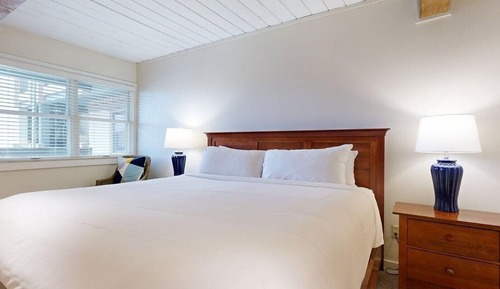 Condo, 2 Bedrooms (Slope 307)