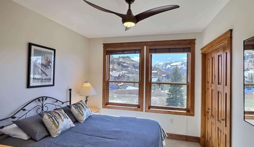 Luxury Apartment, 4 Bedrooms, Mountain View