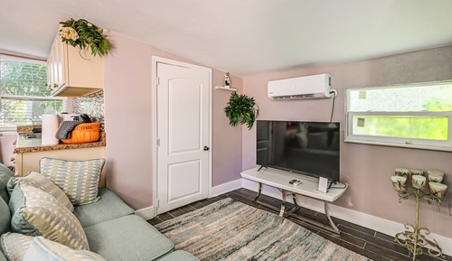Cottage (1 Bedroom)