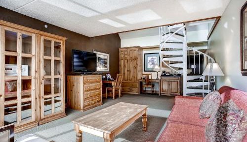 Loft Suite