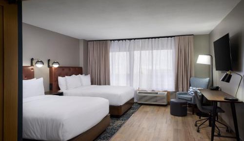 Standard Queen Room with Two Queen Beds - Hearing Accessible