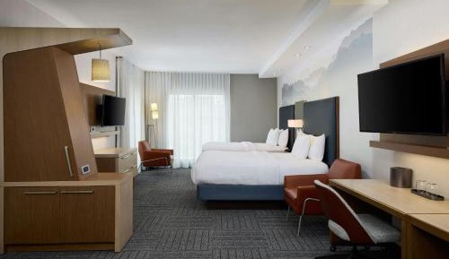 Studio with Two Queen Beds and Sofa Bed
