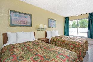 Studio Suite with Two Queen Beds - Non-Smoking