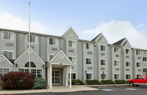 Ashley Oaks Hotel | Microtel Inn by Wyndham Knoxville