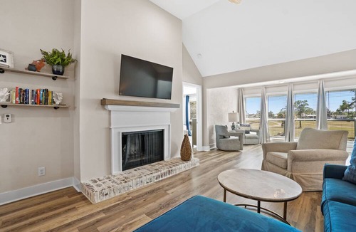 Upper Grand Lagoon Apartment | Bay Point Golf Villas by PHG