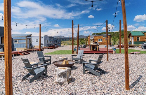 Meeker Hotel | Trail and Hitch Tiny Home Hotel and RV