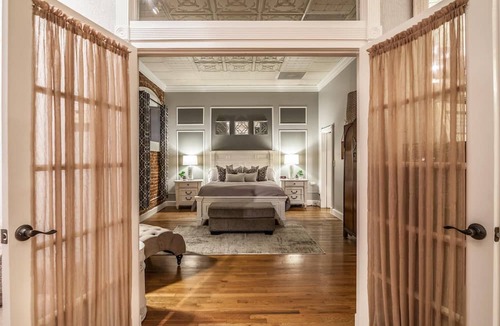 Old Town House | FireHouse Alley Elegant Loft-Style Retreat