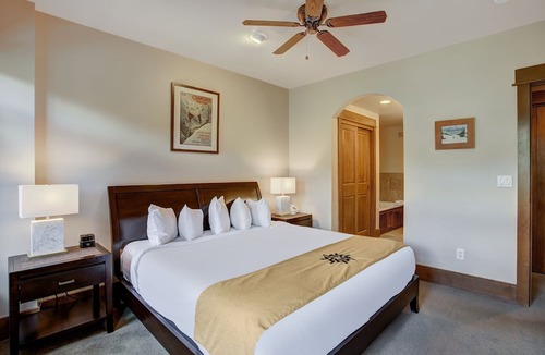 River Run Condo | Lone Eagle 3031