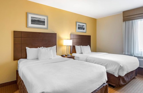 Sun Valley Hotel | MainStay Suites Near Denver Downtown