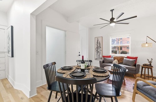 University Park House | Mathews House 4 King Beds Near CSU & Old Town